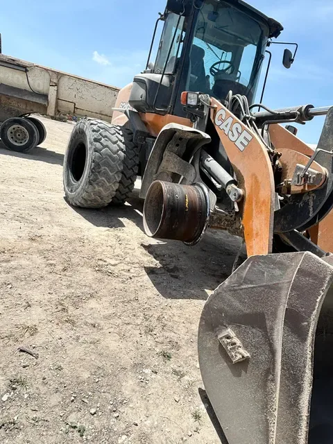 Loader tire service &mdash; Sam&rsquo;s Tire Service